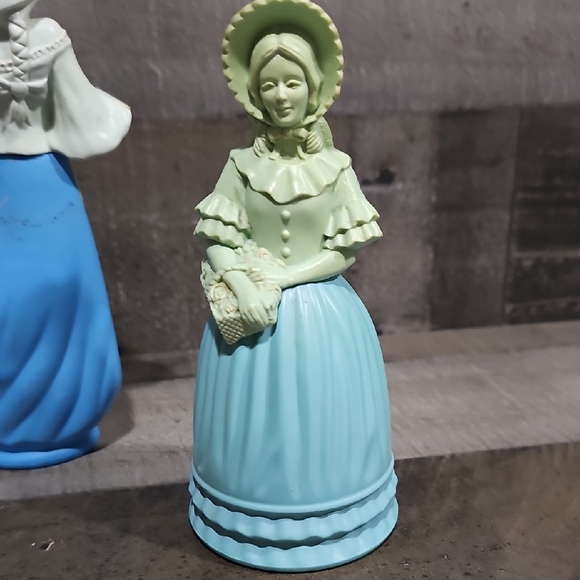 Vintage Avon Purfume Bottles- Multicolor - Picture 10 of 14